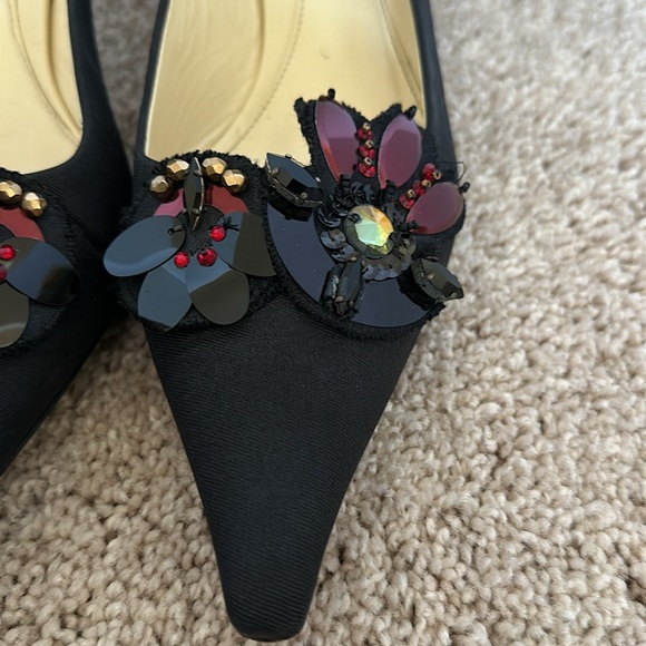 Vintage Prada embroidered kitten heels - Picture 7 of 7